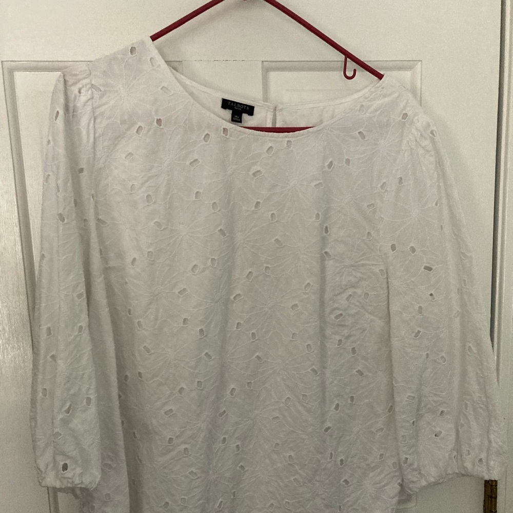 Detailed top